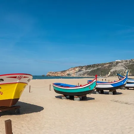 Bayview A Sua Casa A Beira Mar - 20 Mt Da E Da Famosa Bola Nivea Вилла Назаре