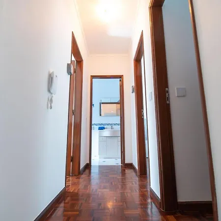 Bayview A Sua Casa A Beira Mar - 20 Mt Da E Da Famosa Bola Nivea Назаре