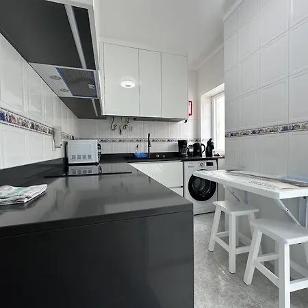 Bayview A Sua Casa A Beira Mar - 20 Mt Da E Da Famosa Bola Nivea *