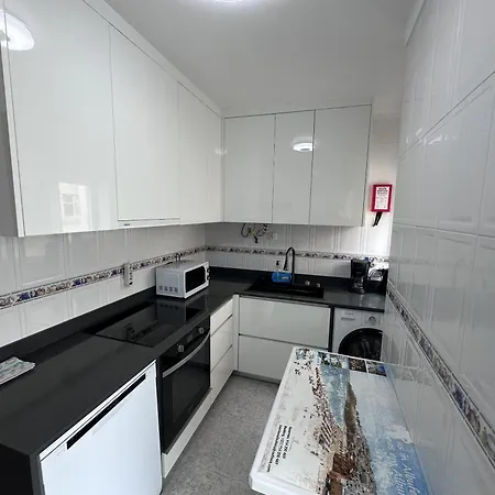 Bayview A Sua Casa A Beira Mar - 20 Mt Da E Da Famosa Bola Nivea Назаре